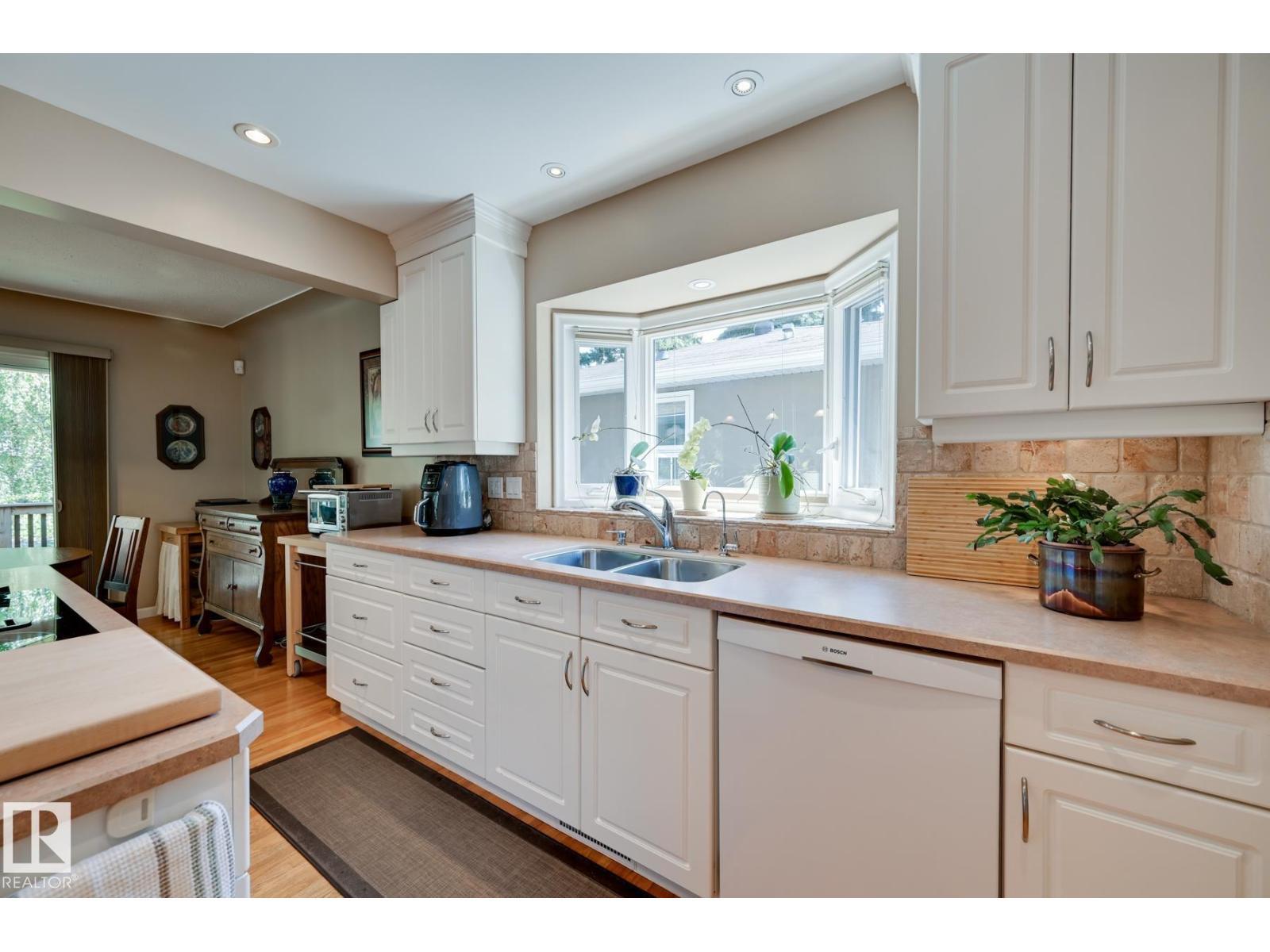 13503 106A Av Nw, Edmonton, AB - Indoor Photo Showing Kitchen With Double Sink