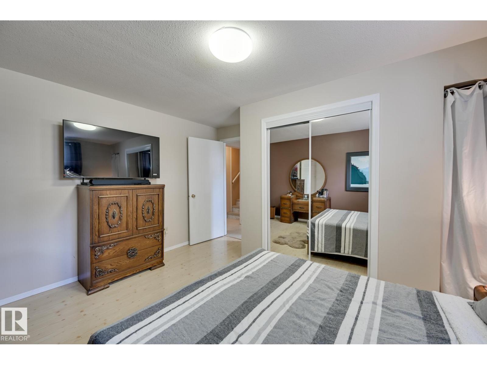 13503 106A Av Nw, Edmonton, AB - Indoor Photo Showing Other Room