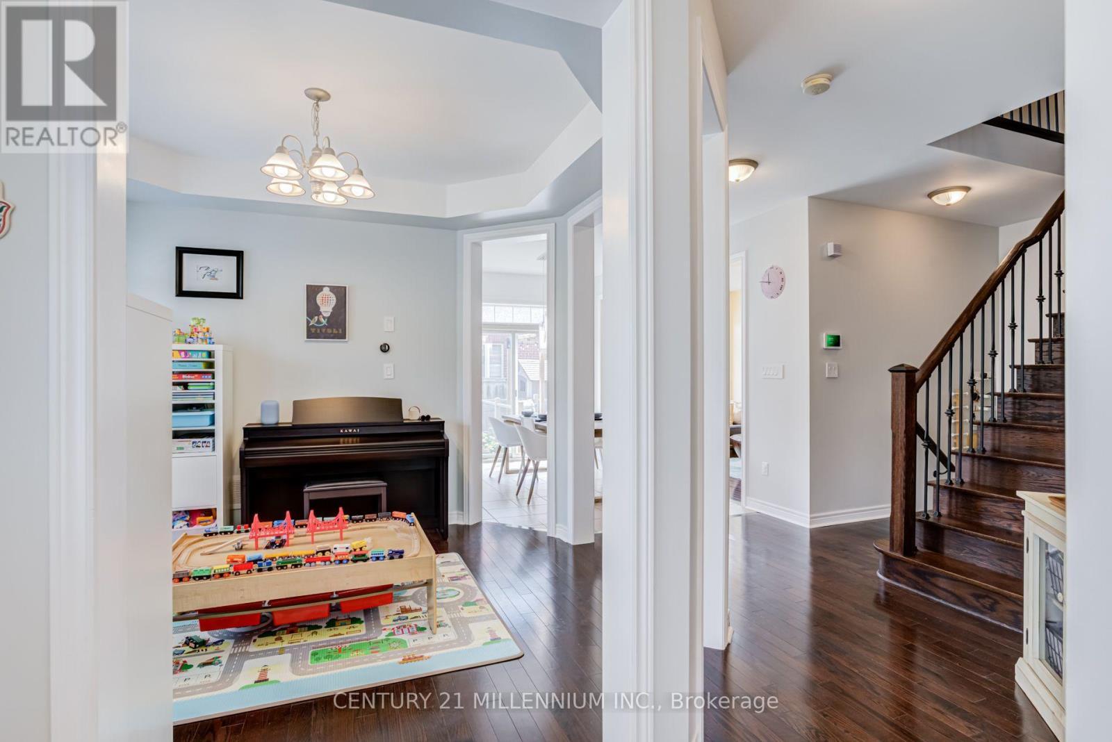 36 Platform Crescent, Brampton, ON - Indoor