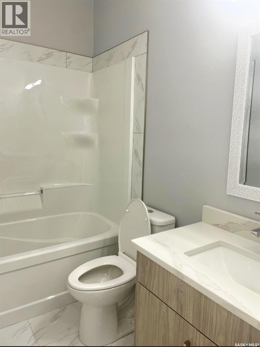 226 Nightingale Road, Saskatoon, SK - Indoor Photo Showing Bathroom