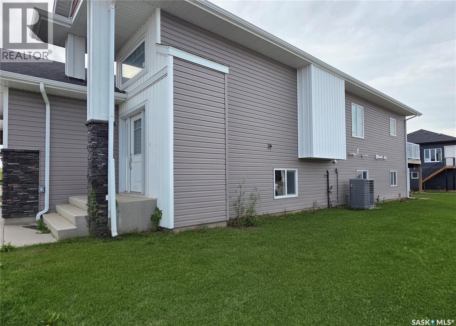 226 Nightingale Road, Saskatoon, SK - Outdoor