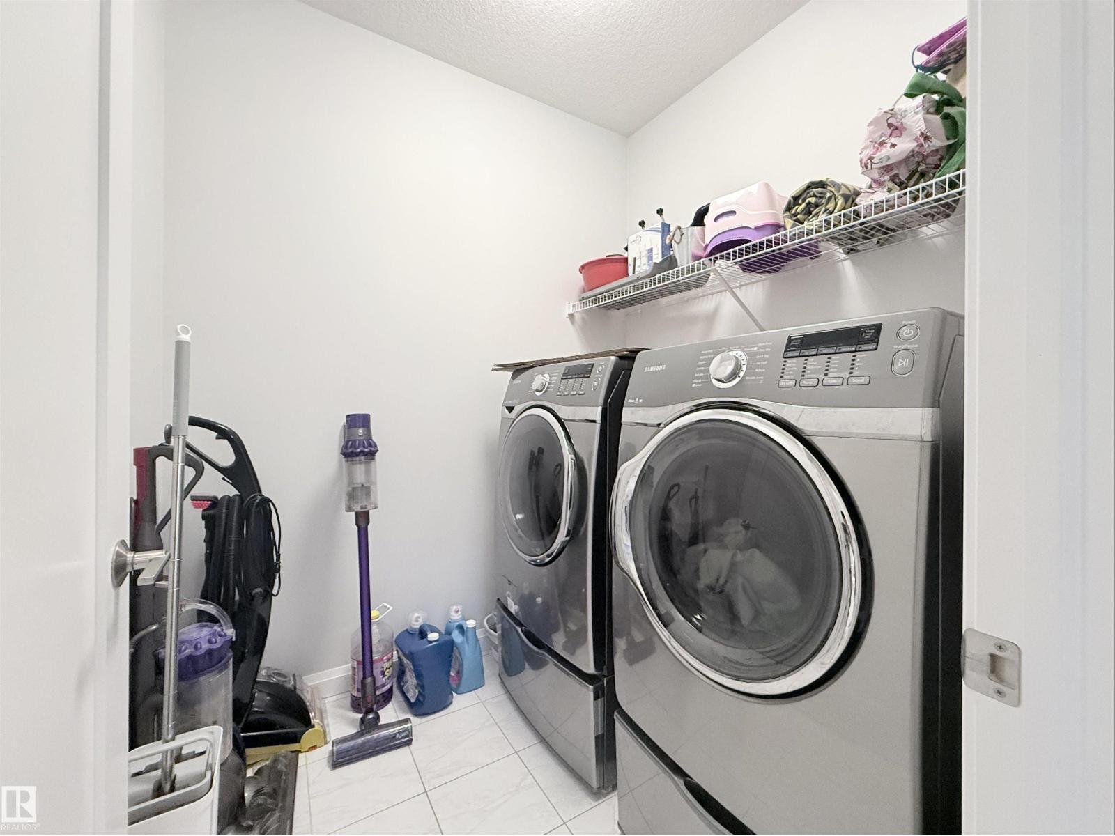 5876 168 Av Nw, Edmonton, AB - Indoor Photo Showing Laundry Room
