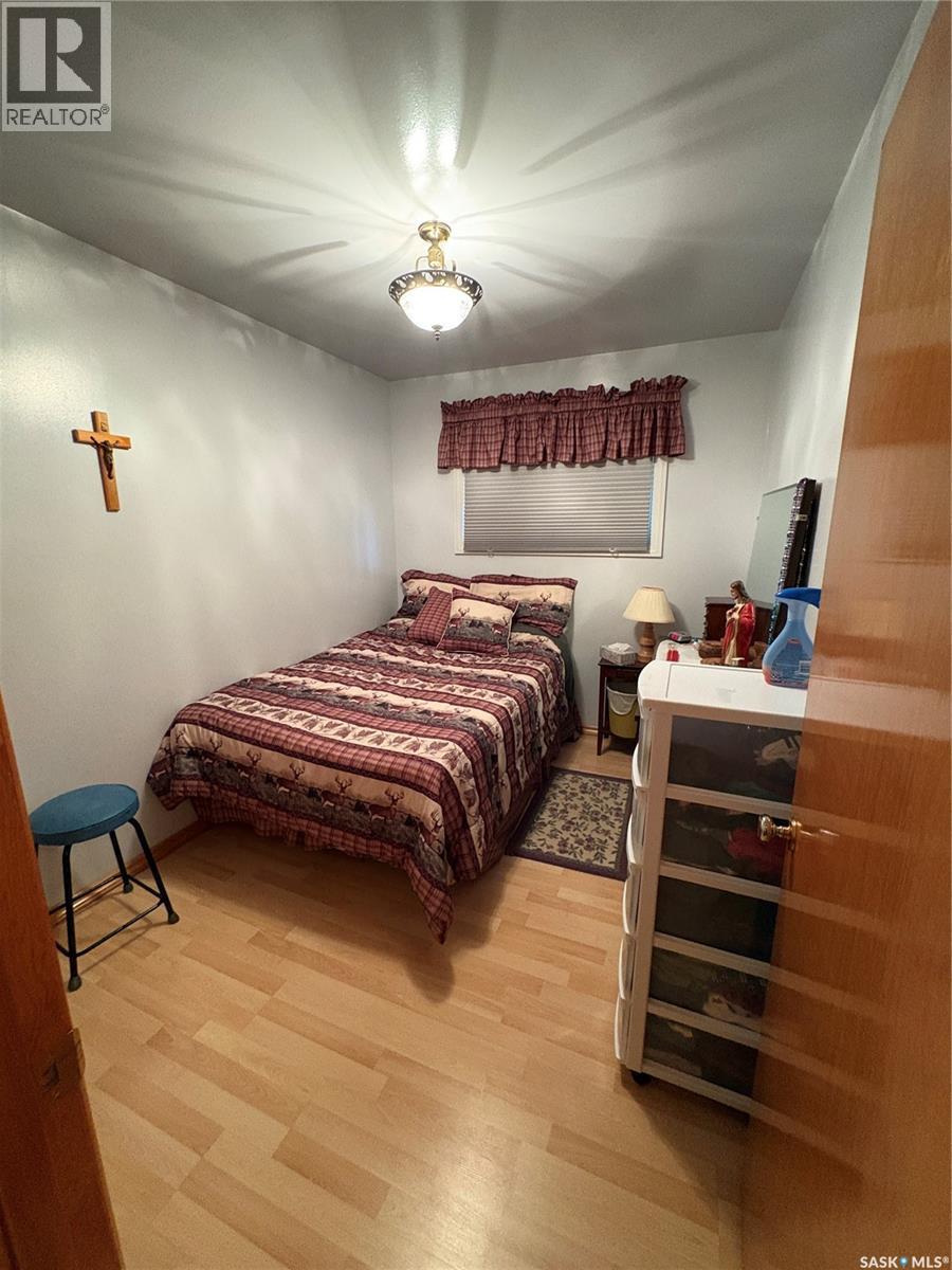 206 March Avenue E, Langenburg, SK - Indoor Photo Showing Bedroom