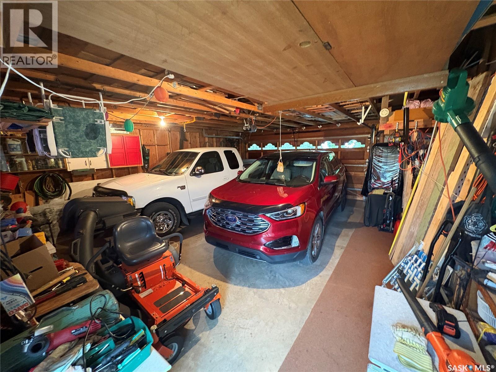 206 March Avenue E, Langenburg, SK - Indoor Photo Showing Garage