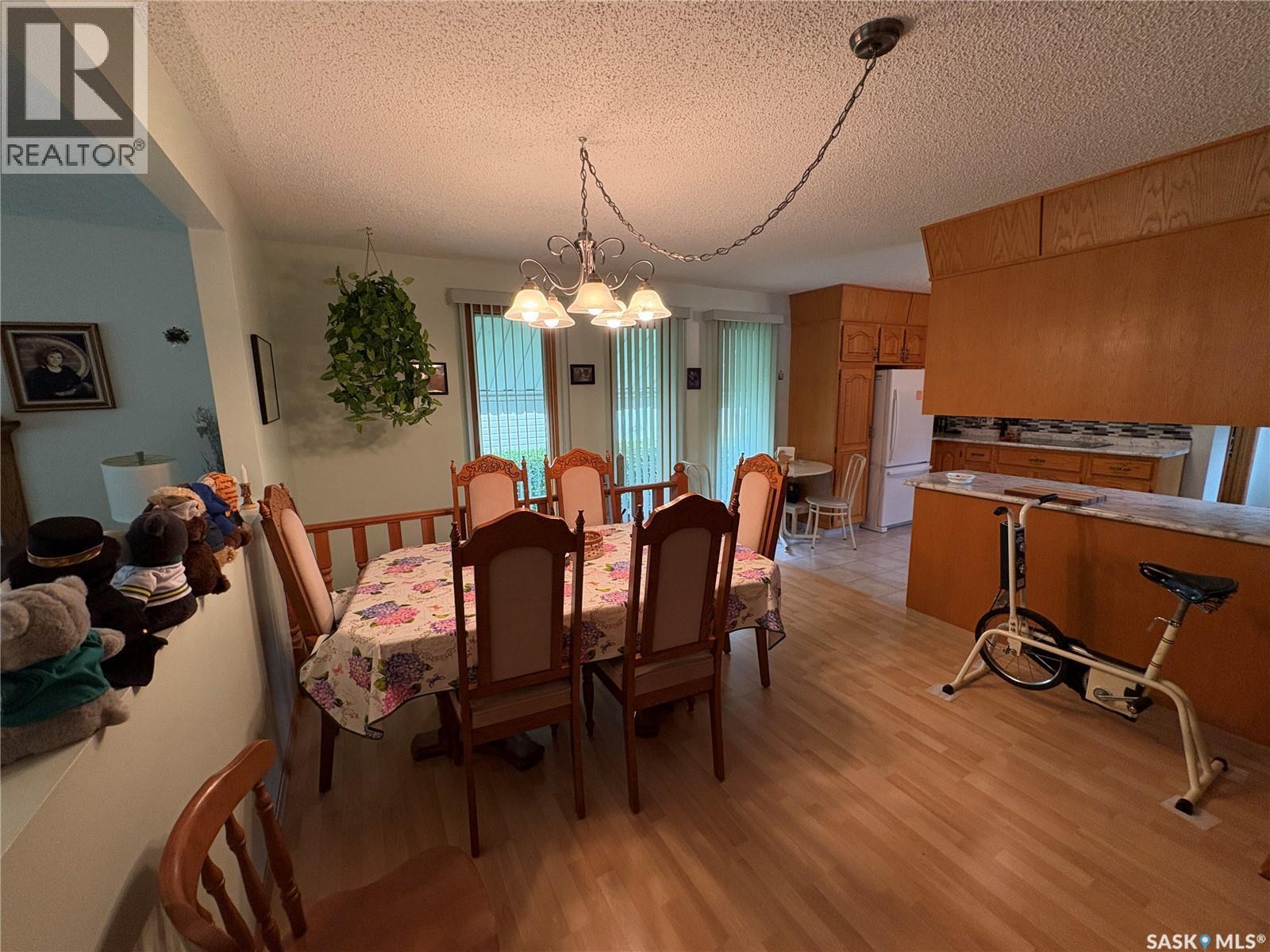 206 March Avenue E, Langenburg, SK - Indoor Photo Showing Dining Room