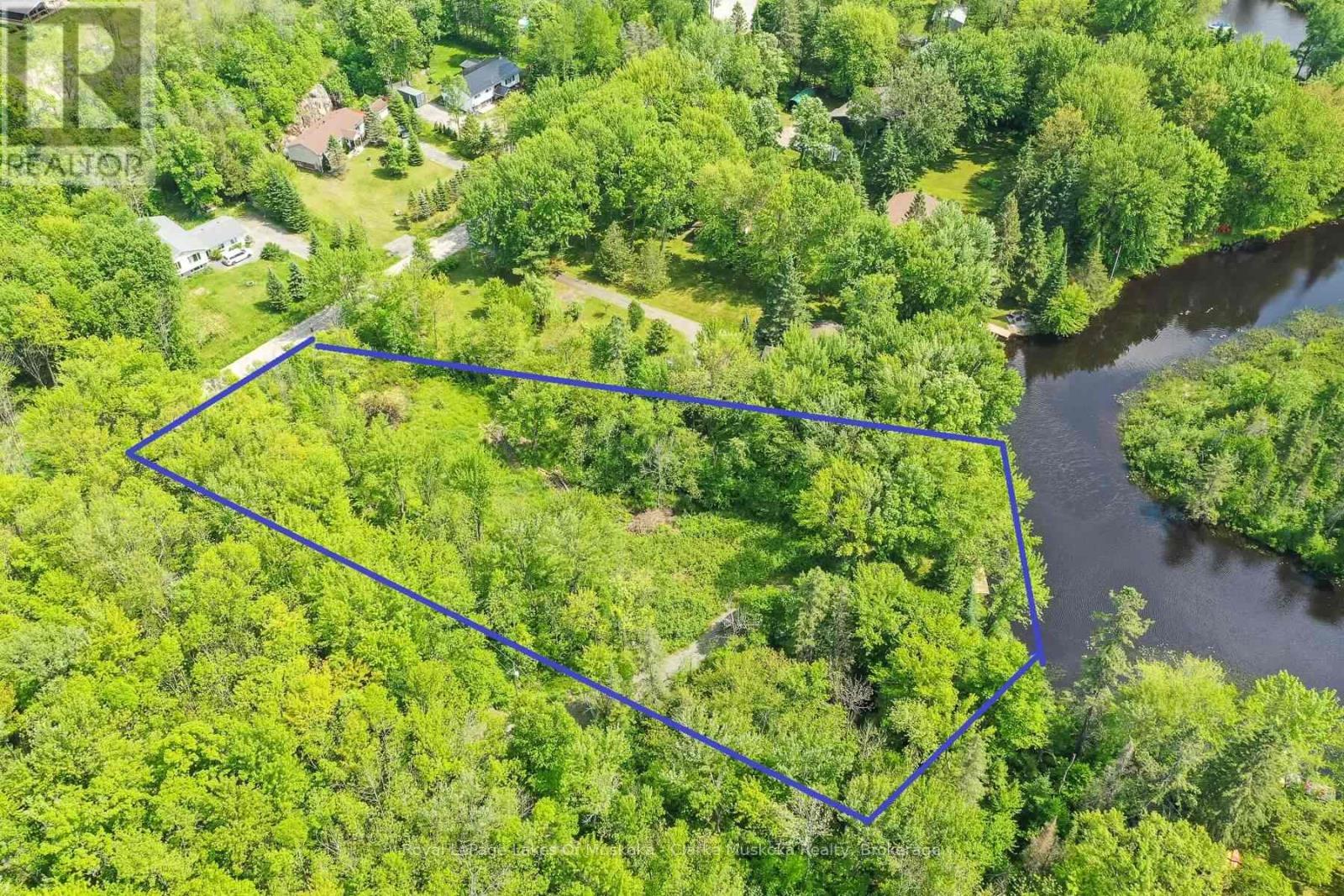 Lot lines are approximate - 0 Maple Street, Seguin, ON