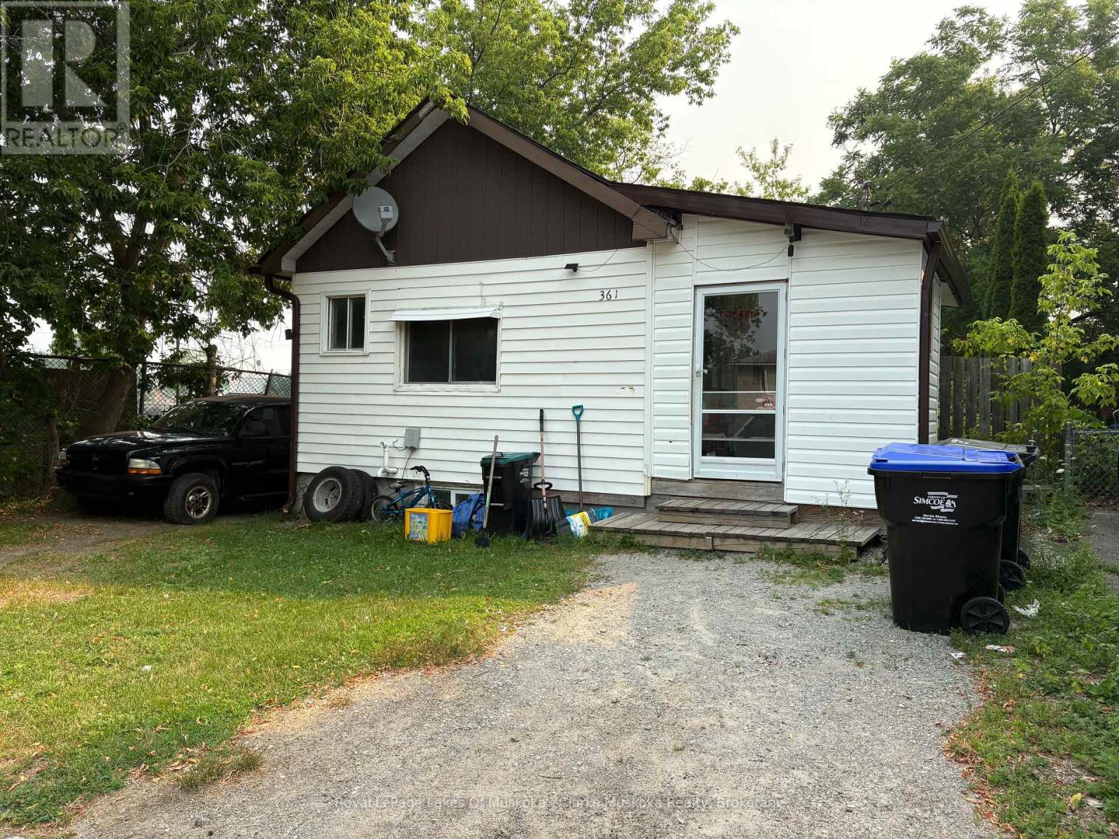 361 Fitton Street, Midland, ON - Outdoor With Exterior