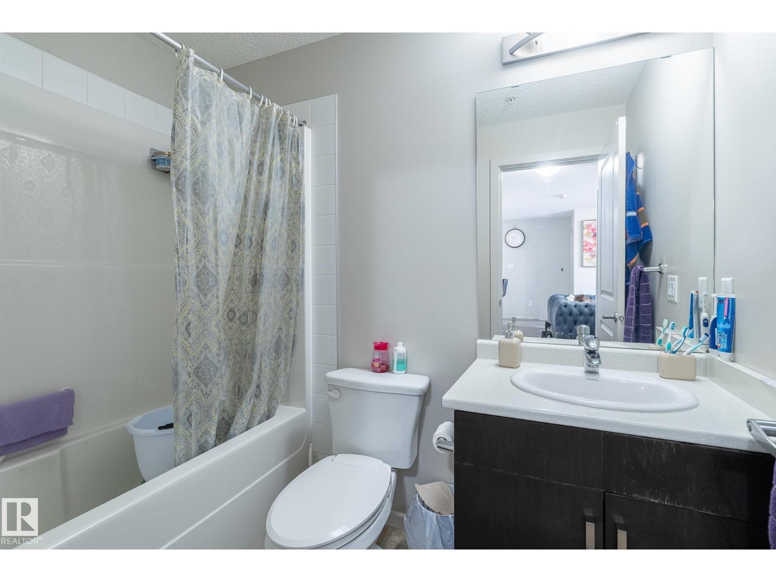 #107 142 Ebbers Bv Nw, Edmonton, AB - Indoor Photo Showing Bathroom