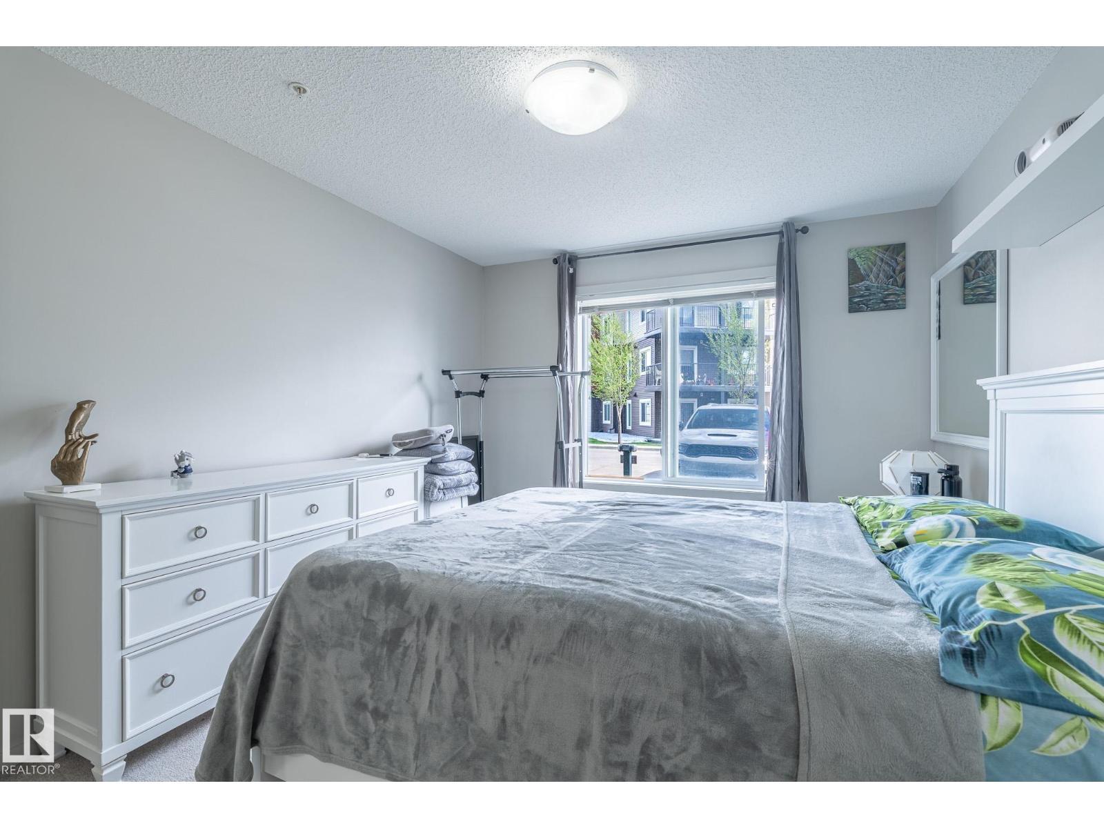 #107 142 Ebbers Bv Nw, Edmonton, AB - Indoor Photo Showing Bedroom