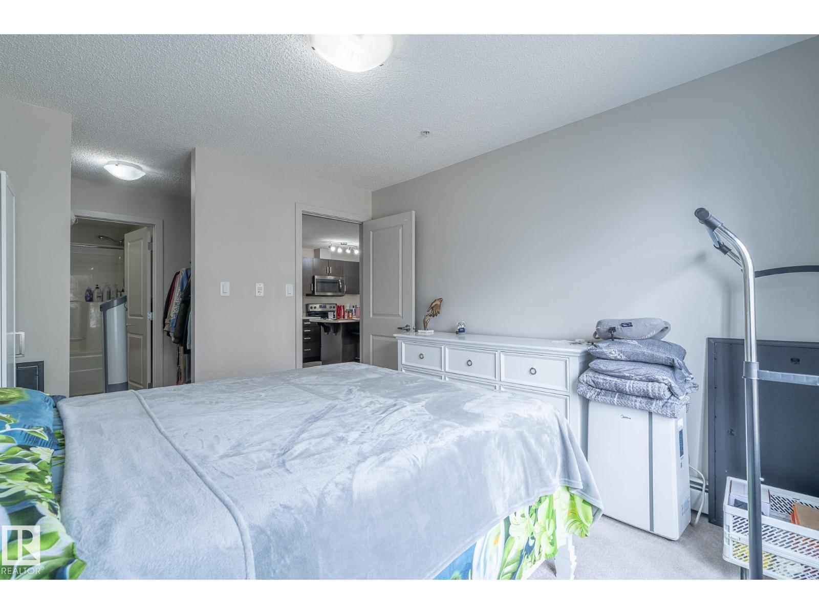#107 142 Ebbers Bv Nw, Edmonton, AB - Indoor Photo Showing Bedroom