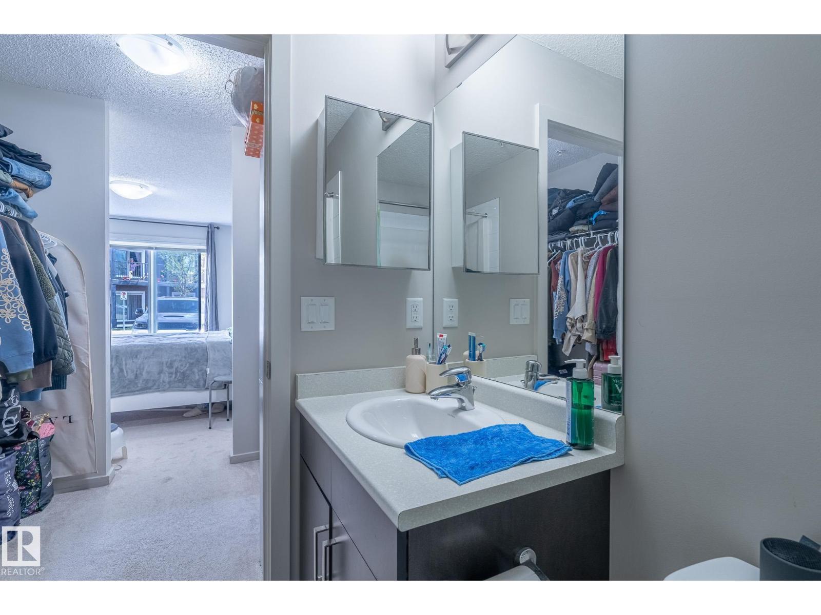 #107 142 Ebbers Bv Nw, Edmonton, AB - Indoor Photo Showing Bathroom