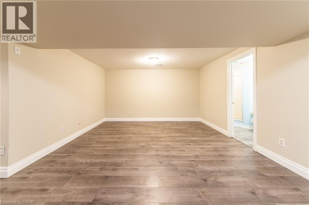 426 Downsview Place, Waterloo, ON - Indoor Photo Showing Other Room