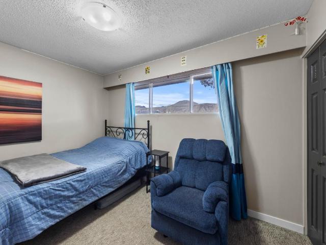 948 Ryan Place, Kamloops, BC - Indoor Photo Showing Bedroom