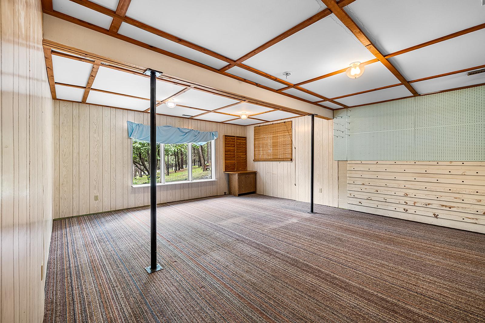 357 3A Street, Cranbrook, BC - Indoor Photo Showing Other Room