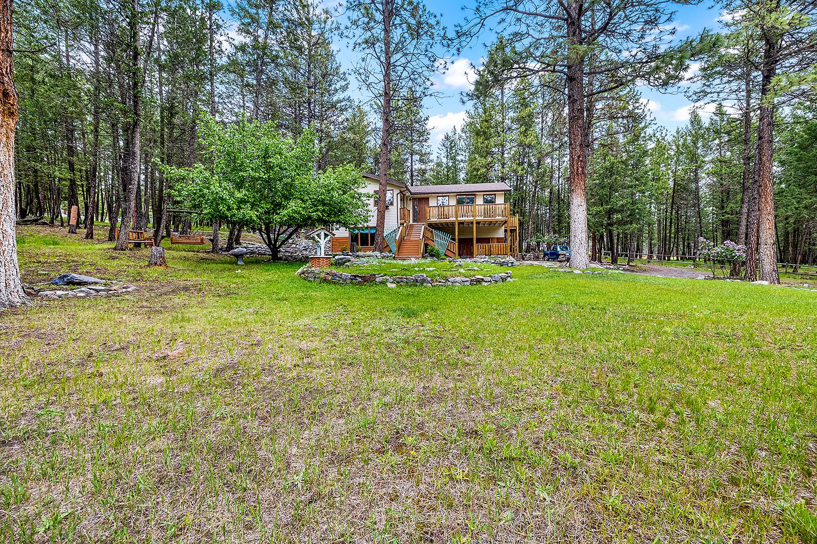 357 3A Street, Cranbrook, BC - Outdoor