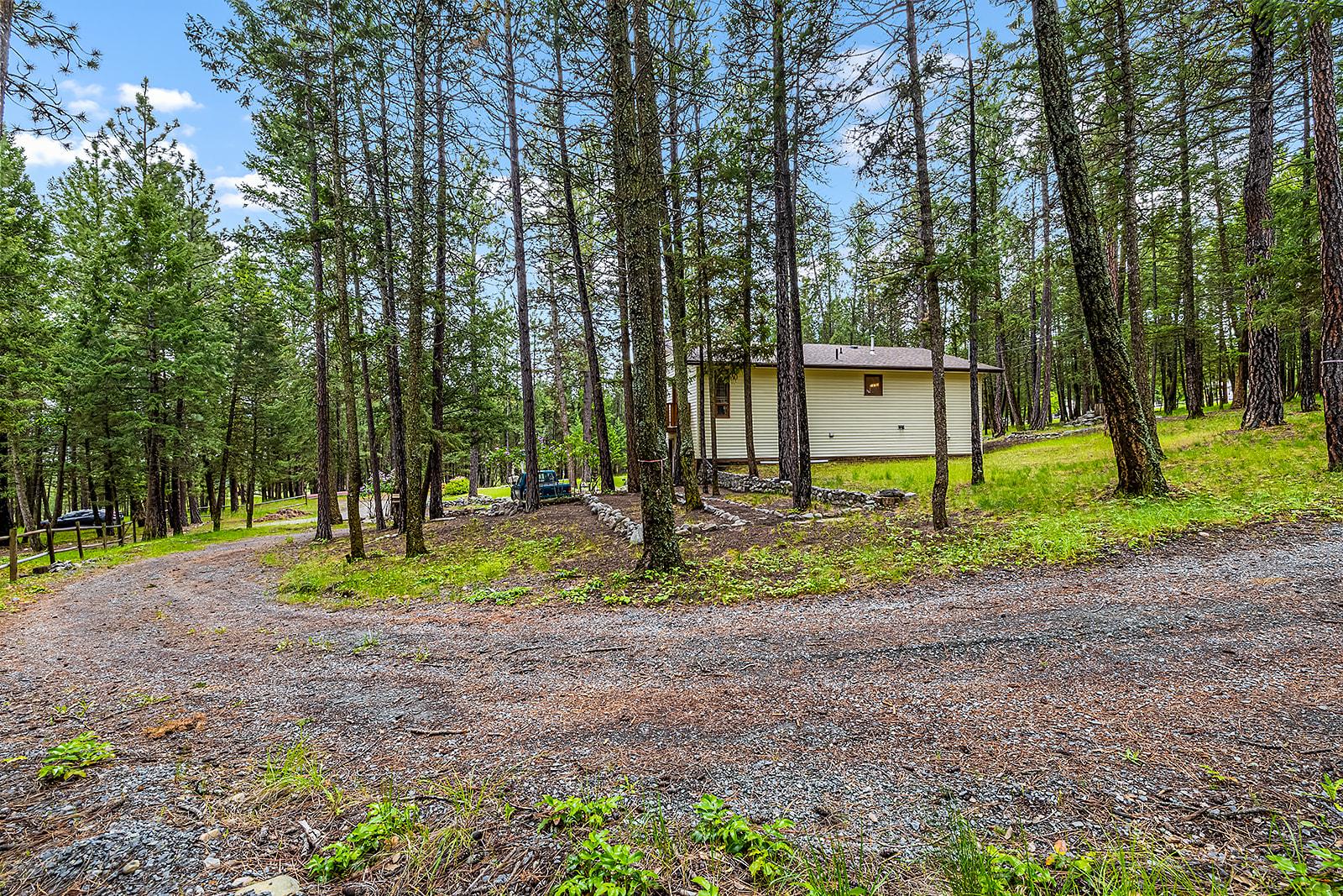 357 3A Street, Cranbrook, BC - Outdoor
