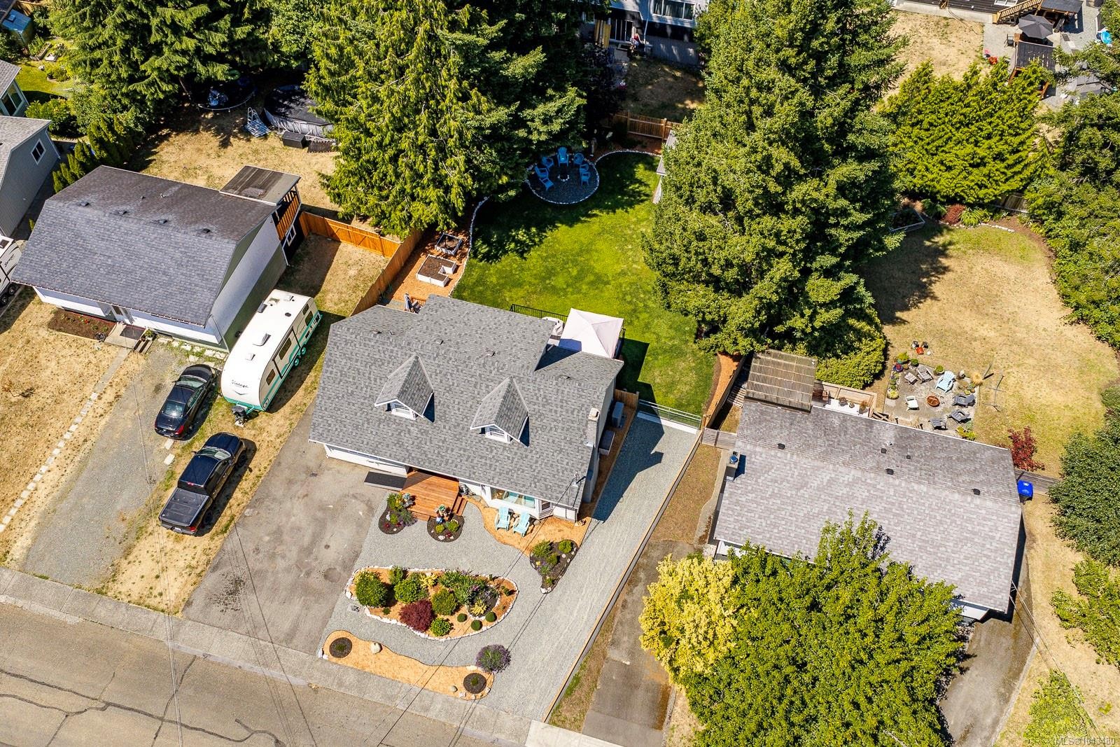 58 Mitchell Rd, Courtenay, BC