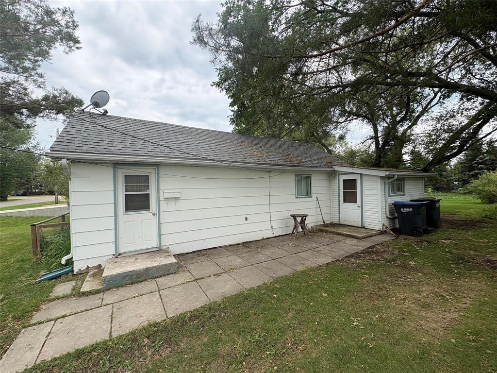 315 Tupper Street E, Killarney, MB - Outdoor