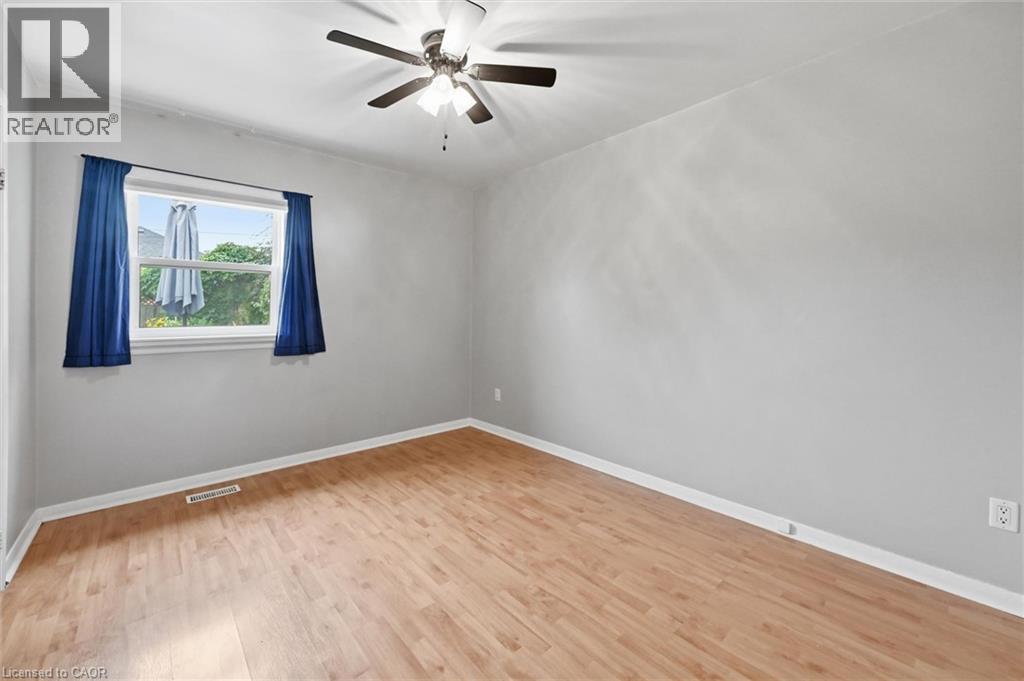 196 Ray Street N, Hamilton, ON - Indoor Photo Showing Other Room