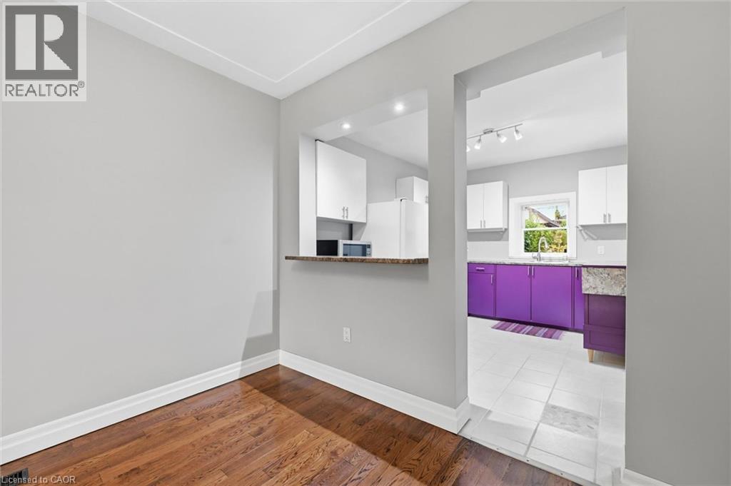 196 Ray Street N, Hamilton, ON - Indoor Photo Showing Other Room