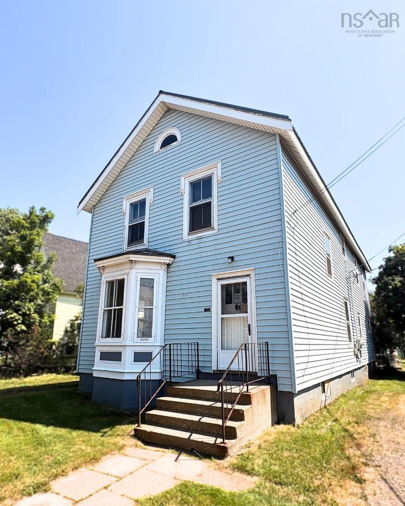 1170 Prince Street, Truro, NS - Outdoor