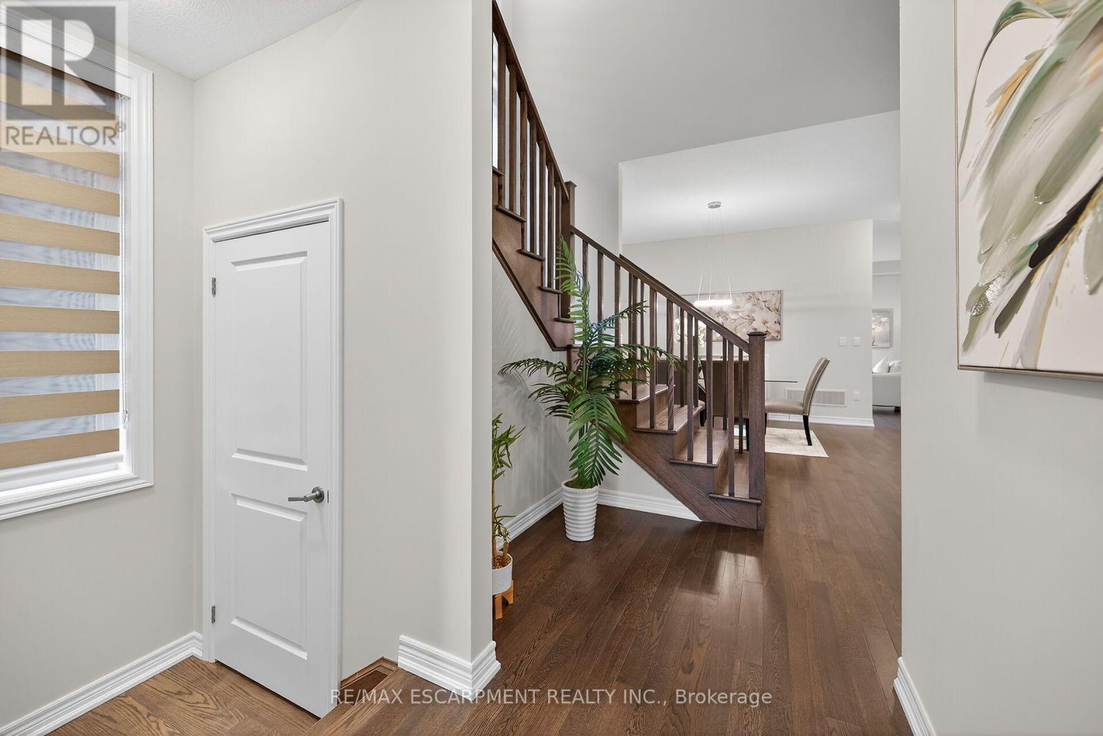 67 Starfire Crescent, Hamilton, ON - Indoor Photo Showing Other Room