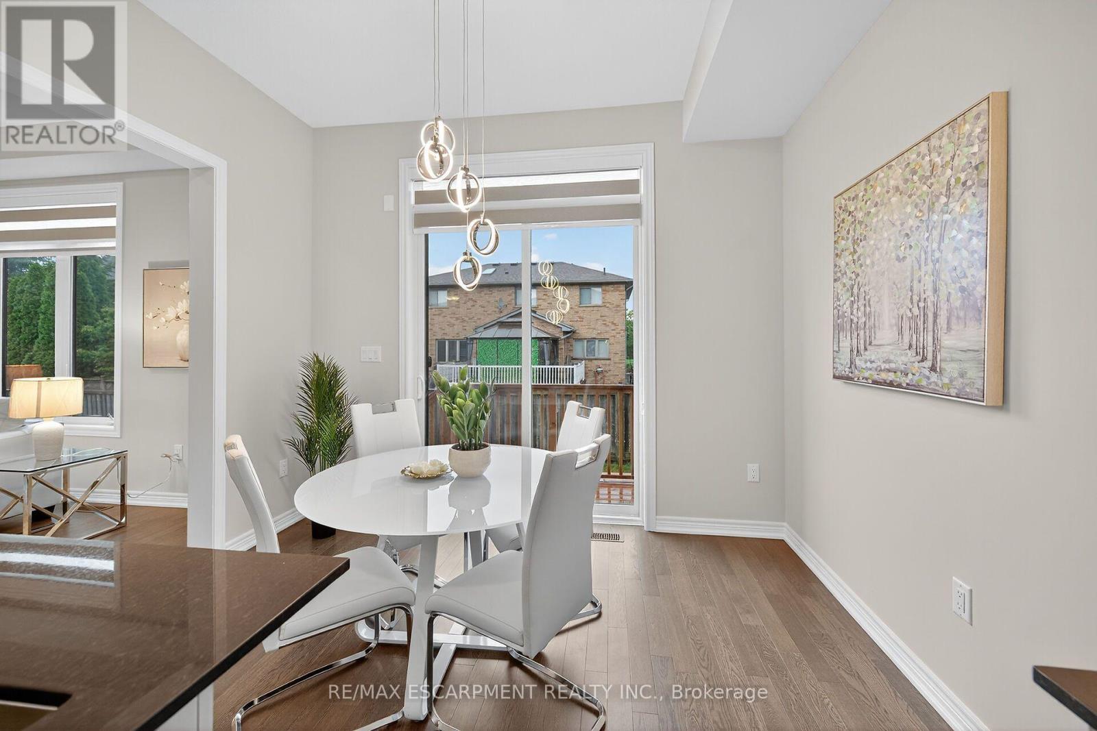 67 Starfire Crescent, Hamilton, ON - Indoor Photo Showing Dining Room