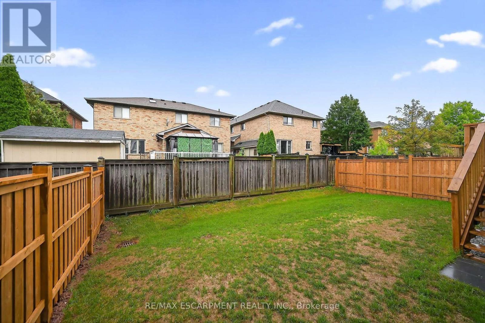67 Starfire Crescent, Hamilton, ON - Outdoor With Backyard