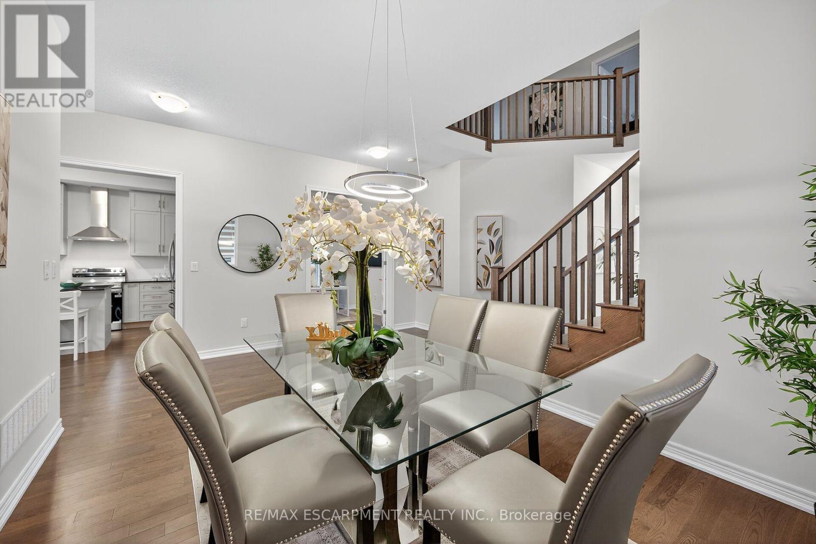 67 Starfire Crescent, Hamilton, ON - Indoor Photo Showing Dining Room