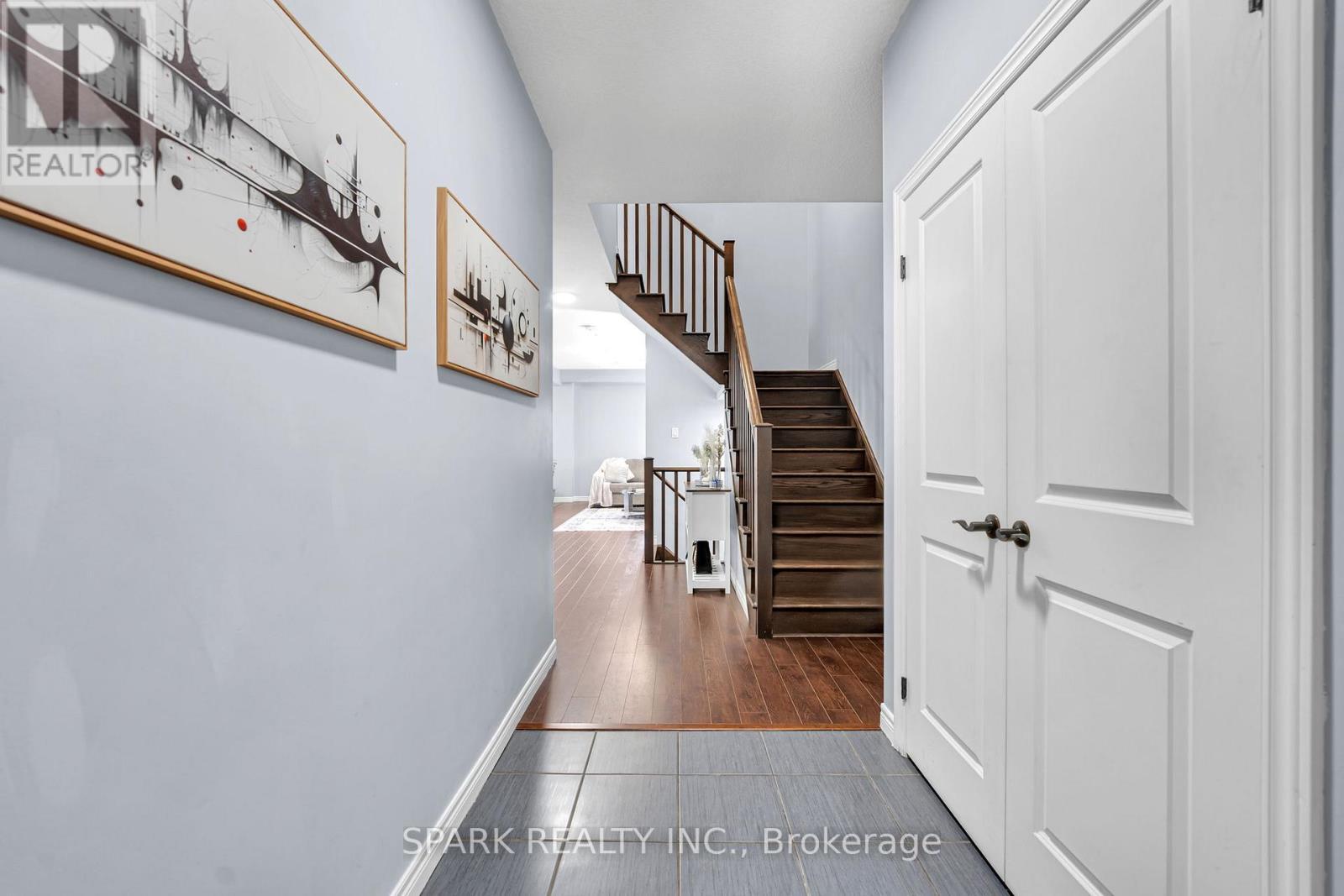 4 Cutts Crescent, Hamilton, ON - Indoor Photo Showing Other Room