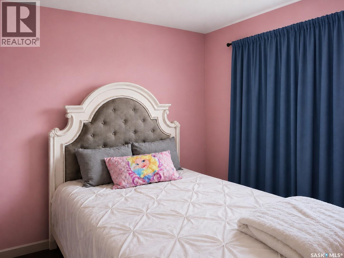 204 Railway Avenue W, Shellbrook, SK - Indoor Photo Showing Bedroom