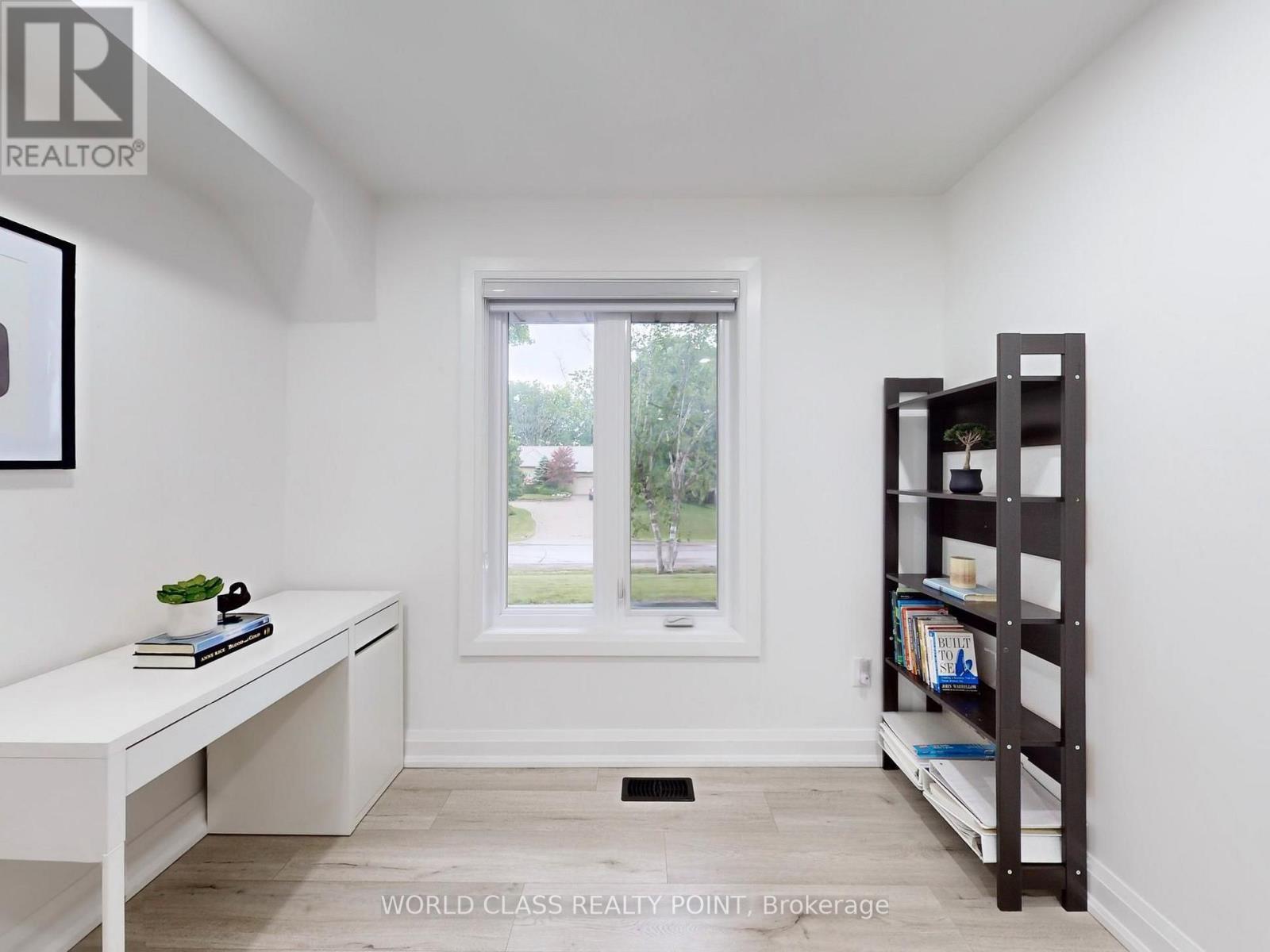60 Kleins Ridge, Vaughan, ON - Indoor Photo Showing Bedroom