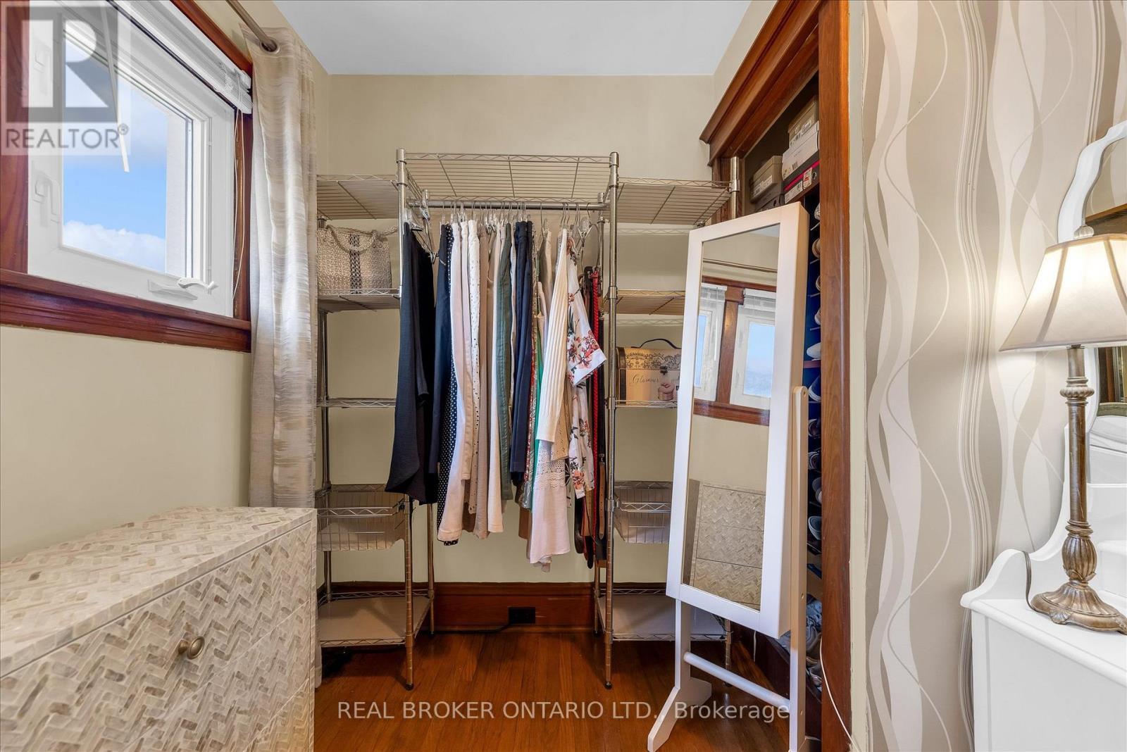 99 Tuxedo Avenue S, Hamilton, ON - Indoor Photo Showing Other Room