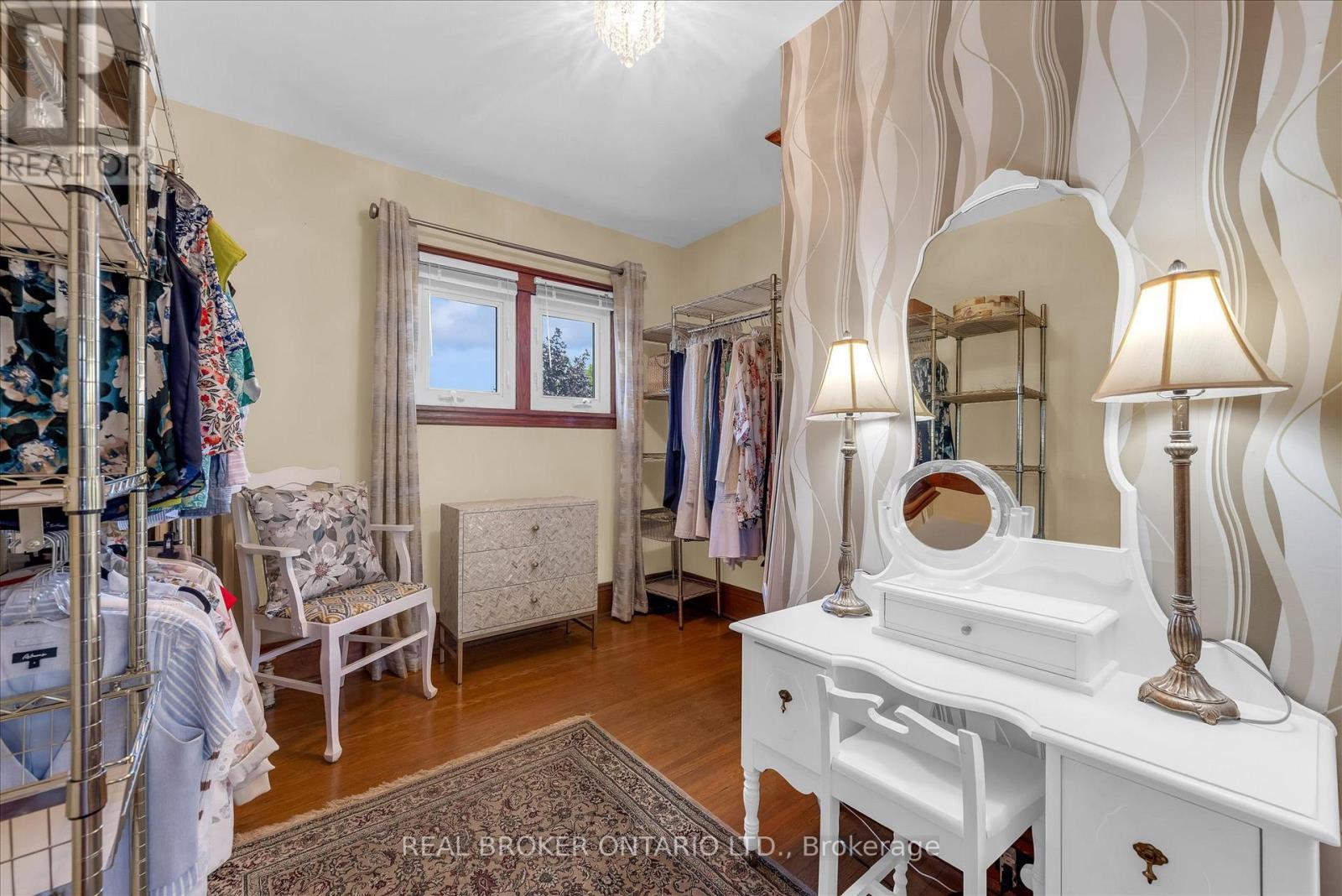 99 Tuxedo Avenue S, Hamilton, ON - Indoor