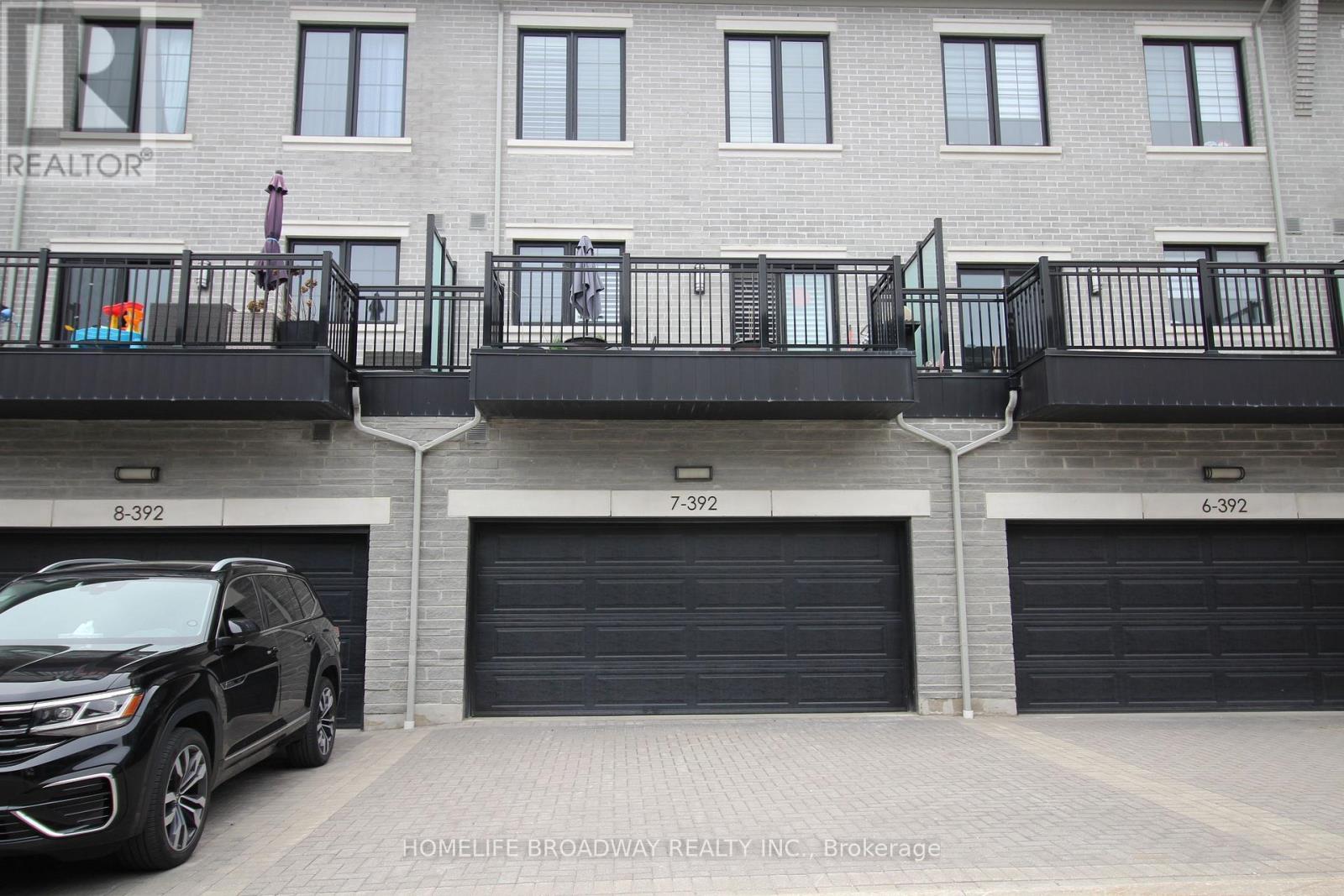 Th7 - 392 Highway 7 E, Richmond Hill, ON - Outdoor