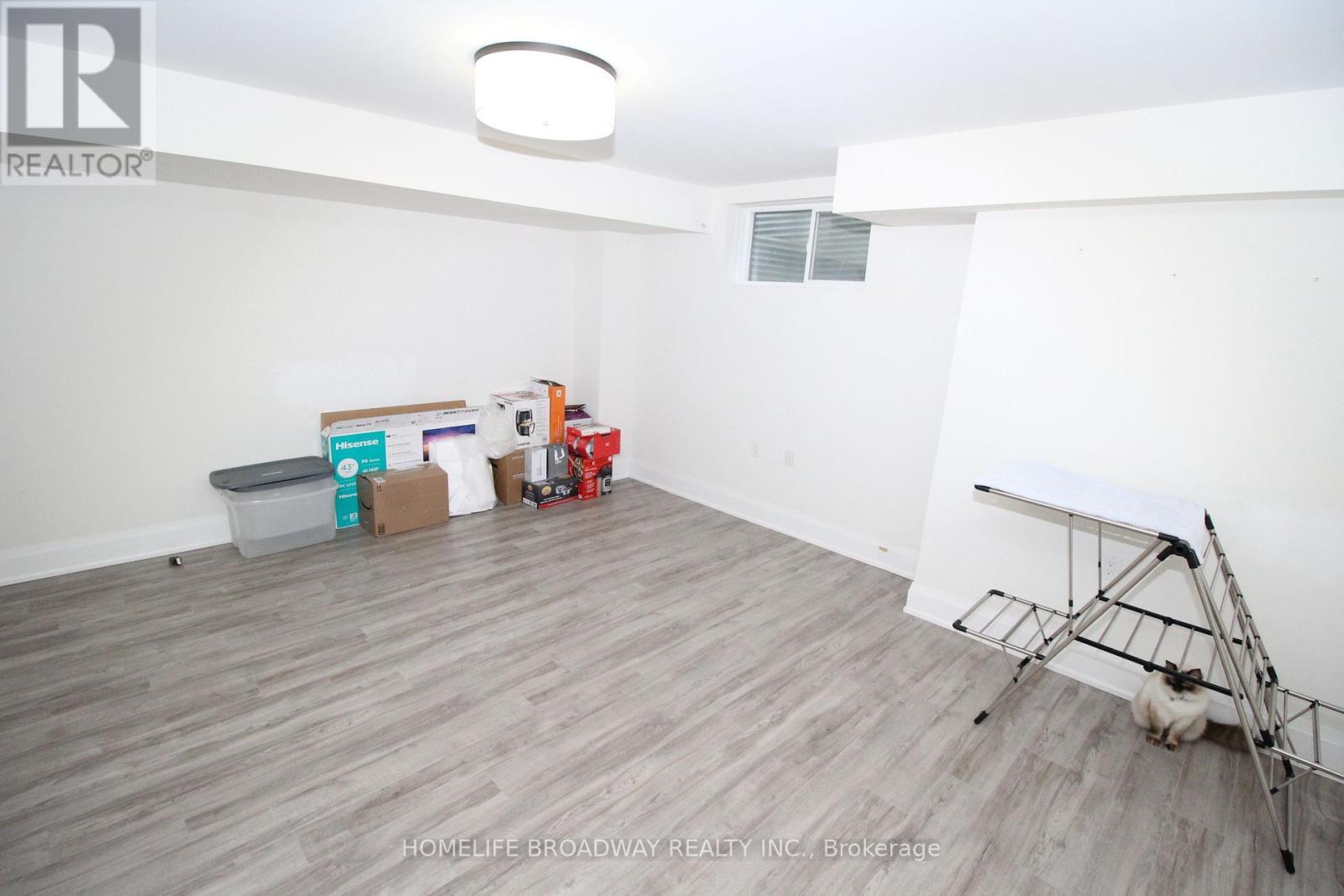 Th7 - 392 Highway 7 E, Richmond Hill, ON - Indoor Photo Showing Other Room