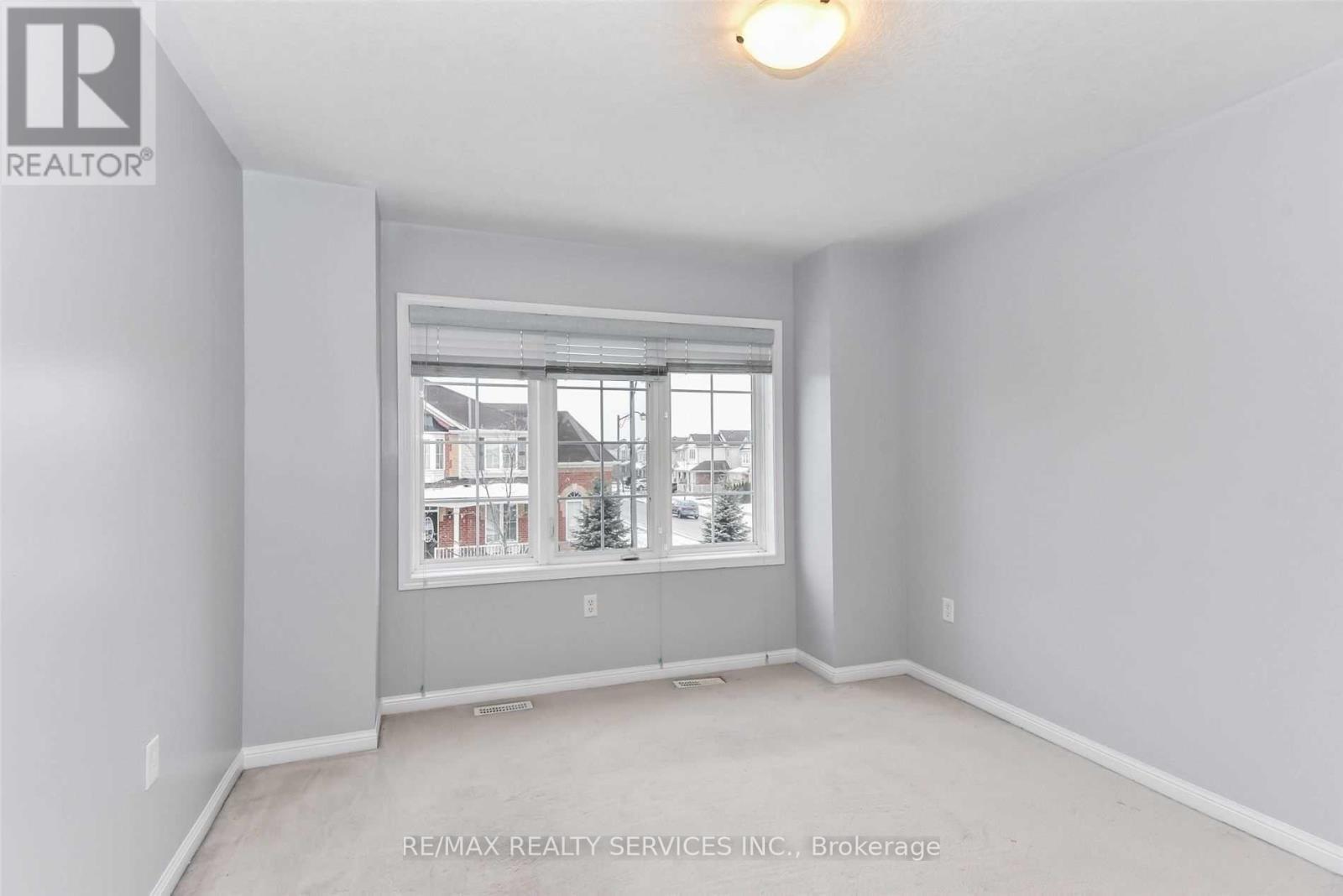 48 Fletcher Circle, Cambridge, ON - Indoor Photo Showing Other Room