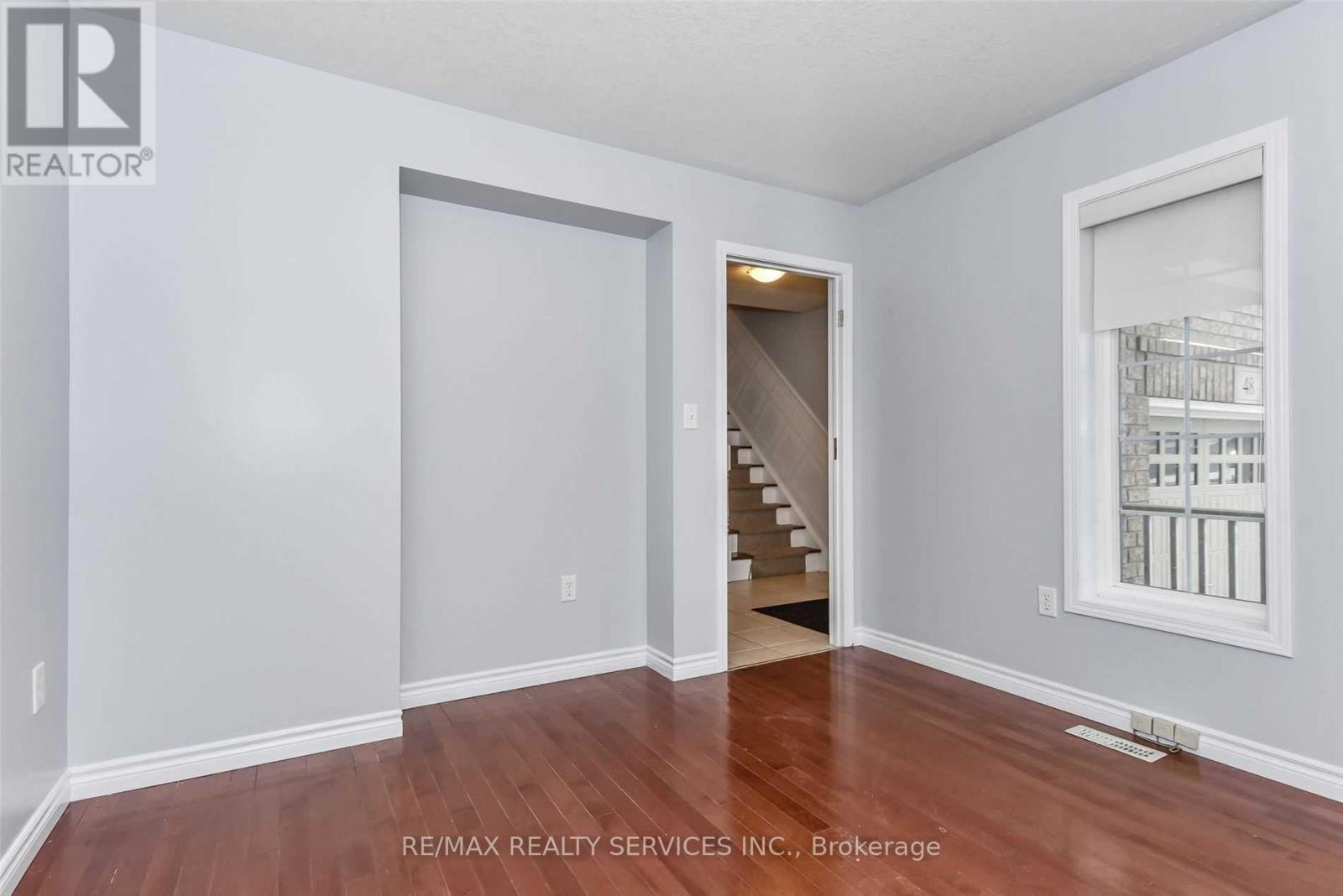 48 Fletcher Circle, Cambridge, ON - Indoor Photo Showing Other Room