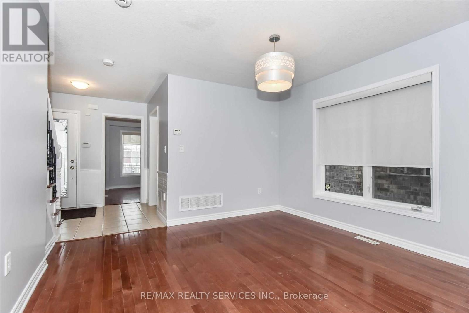 48 Fletcher Circle, Cambridge, ON - Indoor Photo Showing Other Room