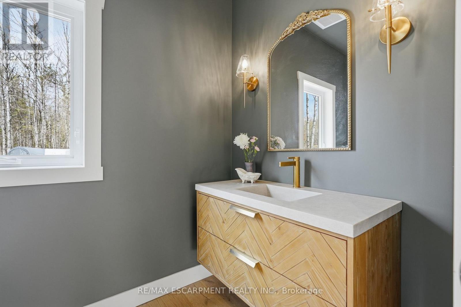 1161 Barkway Road, Gravenhurst, ON - Indoor Photo Showing Bathroom