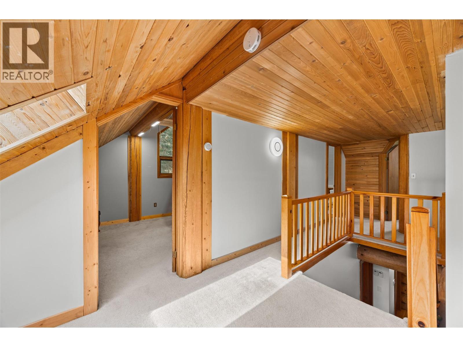 10737 Highway 33 E, Kelowna, BC - Indoor Photo Showing Other Room