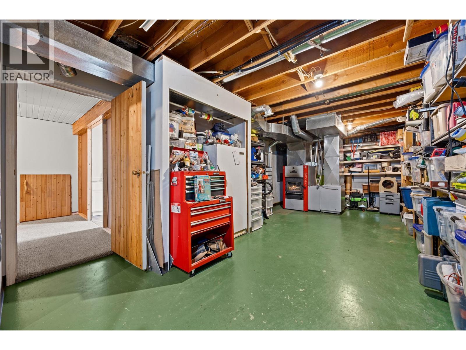 10737 Highway 33 E, Kelowna, BC - Indoor Photo Showing Basement
