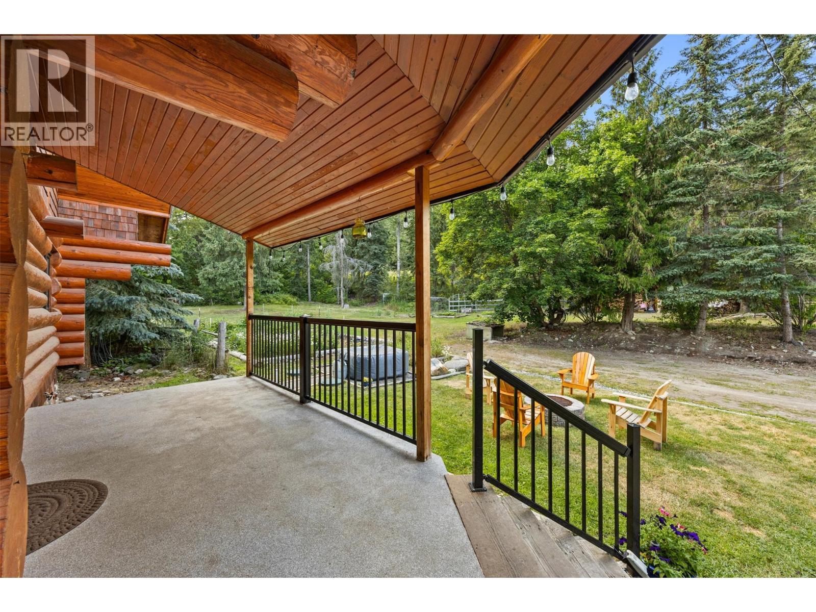 10737 Highway 33 E, Kelowna, BC - Outdoor With Deck Patio Veranda
