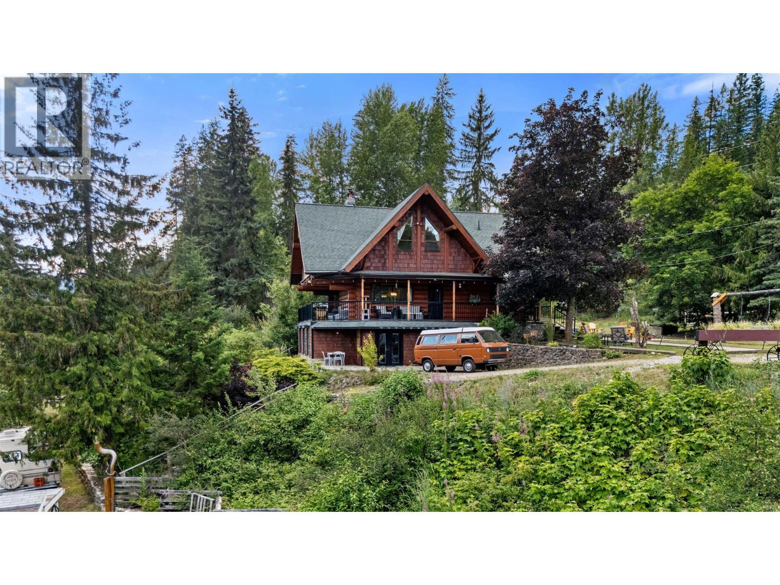 10737 Highway 33 E, Kelowna, BC - Outdoor With Deck Patio Veranda