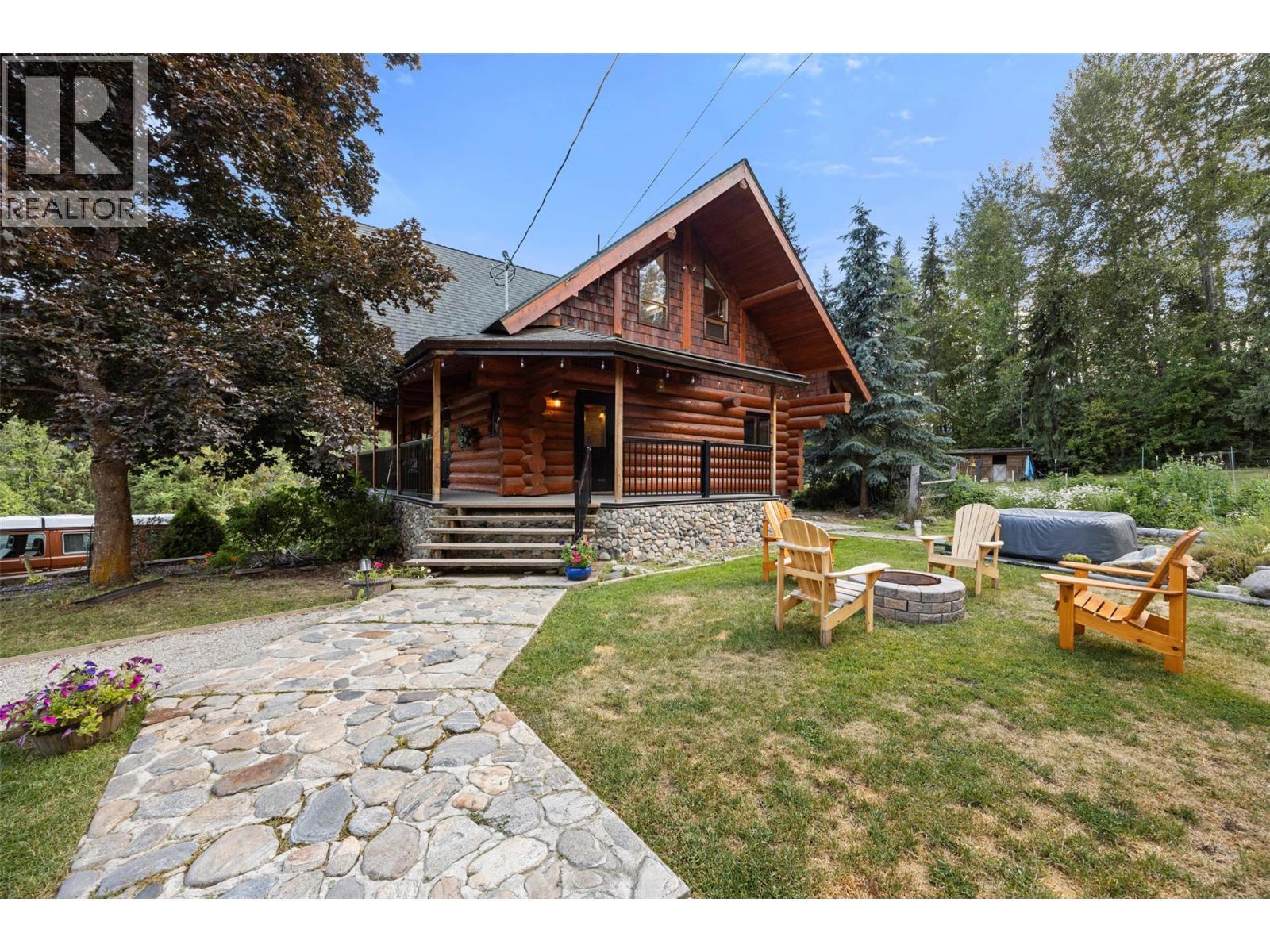 10737 Highway 33 E, Kelowna, BC - Outdoor With Deck Patio Veranda