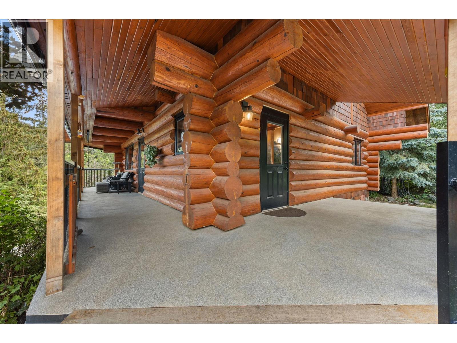 10737 Highway 33 E, Kelowna, BC - With Exterior