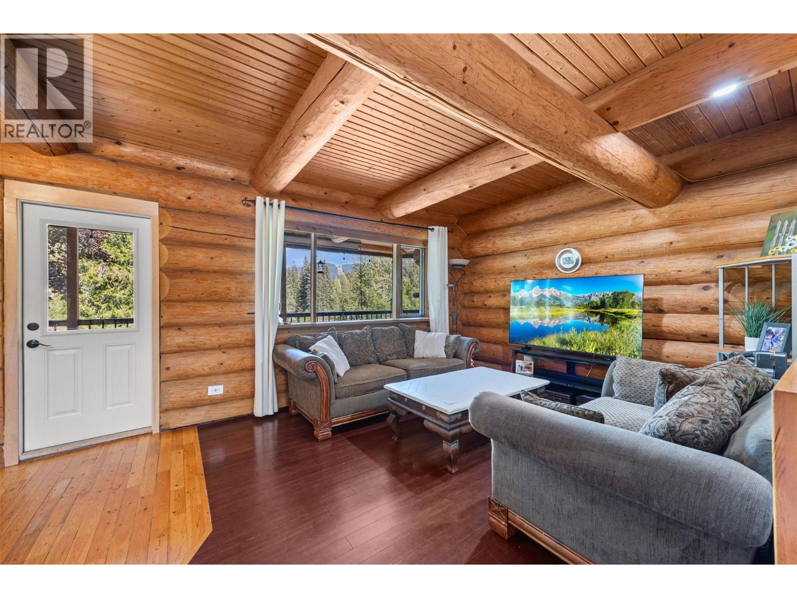 10737 Highway 33 E, Kelowna, BC - Indoor Photo Showing Other Room