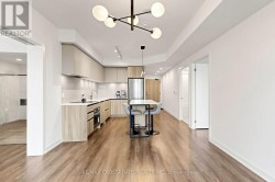 902 - 7950 BATHURST STREET Vaughan, ON L4J 0L4