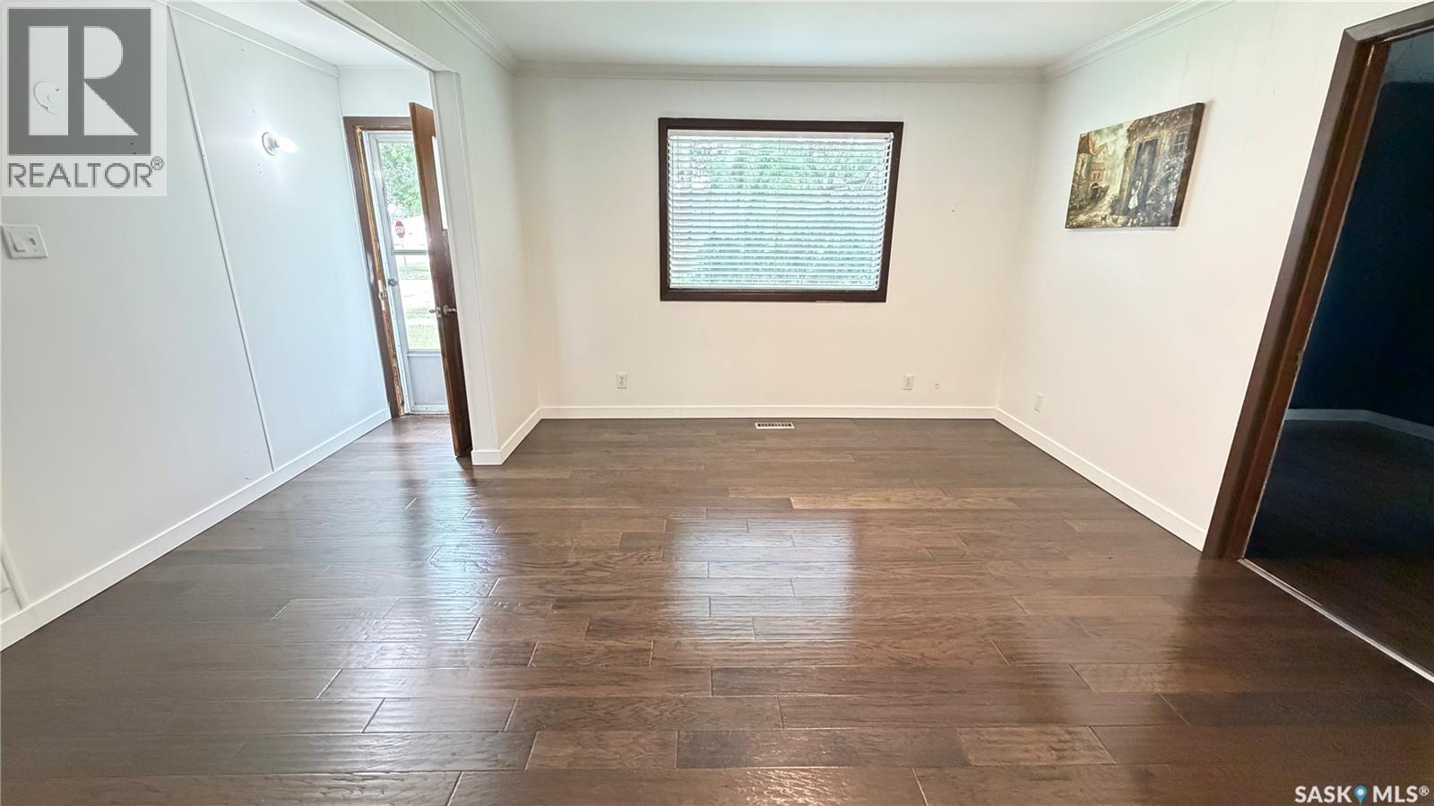 320 Aspen Street, Maple Creek, SK - Indoor Photo Showing Other Room