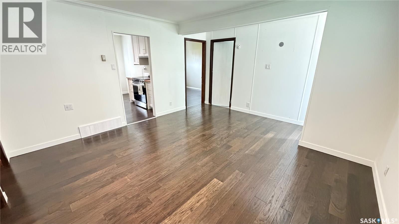 320 Aspen Street, Maple Creek, SK - Indoor Photo Showing Other Room
